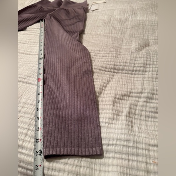 Good American Ribbed Ankle Leggings - NWT - Size 3/4 (L/XL) - Picture 12 of 14